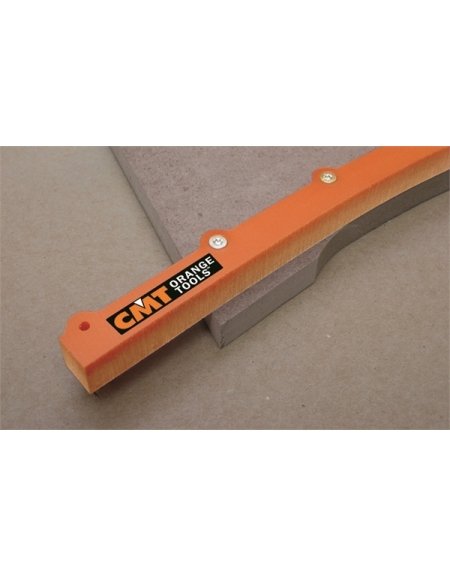 Gabarits flexibles pour le fraisage courbe et en forme d'arc