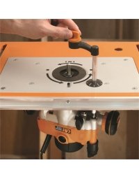 Router da 2400 W con dotazione standard in Router di CMT