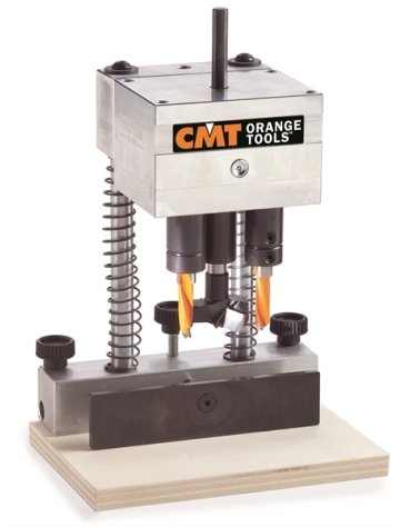 Système universel pour le perçage de charnières Système universel pour le perçage de charnières