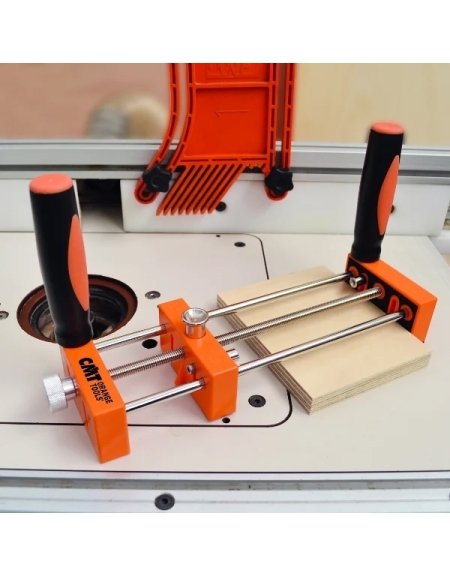 Poussoir de sécurité pour le fraisage des petits éléments