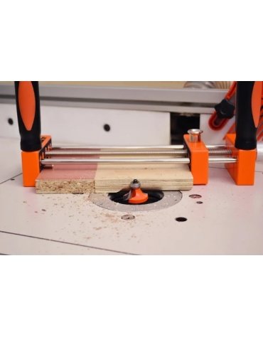 Poussoir de sécurité pour le fraisage des petits éléments Poussoir de sécurité pour le fraisage des petits éléments