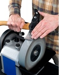 AX-40 Dispositif pour haches