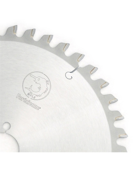 Lame circulaire carbure denture gouge négative