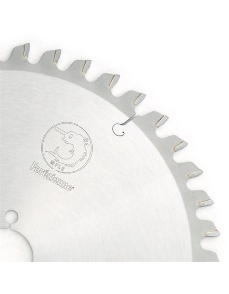 Lama circolare in metallo duro con denti a sgorbia troncati in Pannelli di FOREZIENNE MFLS