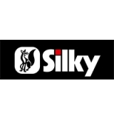 Silky est une marque japonaise spécialisée dans la fabrication d'outils de coupe pour le bois. Fondée en 1919, la marque est reconnue pour la qualité de ses lames et pour la précision de ses outils. Les outils Silky sont utilisés par des professionnels et des amateurs passionnés dans le monde entier.